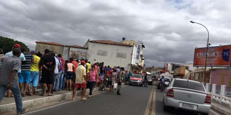 Adolescente tenta suicídio pulando de ponte em Santana do Ipanema - Alagoas 24 Horas