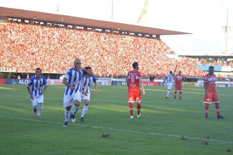 Daniel Costa fez o segundo gol