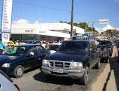 Acidente entre quatro veículos congestiona trânsito em Mangabeiras