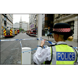 Rua de Londres fechada depois do ataque terrorista