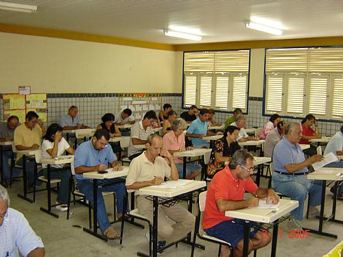 Candidatos durante as provas realizadas pela Secretaria Executiva de Educação