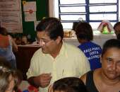 Secretário Régis Cavalcante visita instalações da Escola Maria de Fátima Lira.