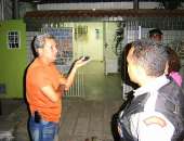 Sikeira Jr, do Plantão Alagoas, ficou trancado no quarto com as vítimas