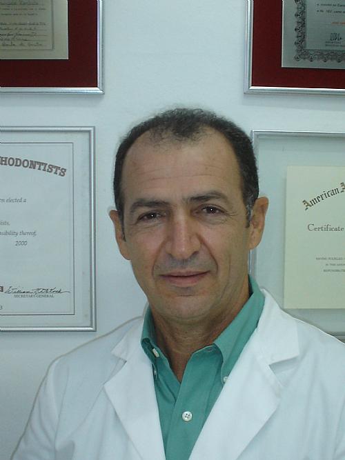 O especialista em ortodontia, José Carlos Castro, alerta para os perigos do acompanhamento inadequado no tratamento.