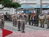 Desfile militar marcou cerimônia de reinauguração da praça dos Martírios