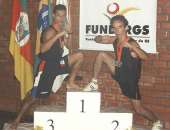 Os atletas Flávio Silva e José Augusto Júnior no pódio