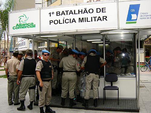 Policiais da Operação Papai Noel