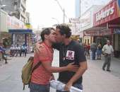 Beijaço pede fim da impunidade aos crimes que vitimam homossexuais