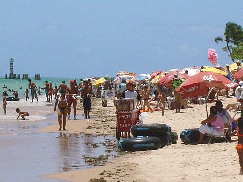 Banhistas de Maceió poderão desfrutar de praias sem "línguas negras"