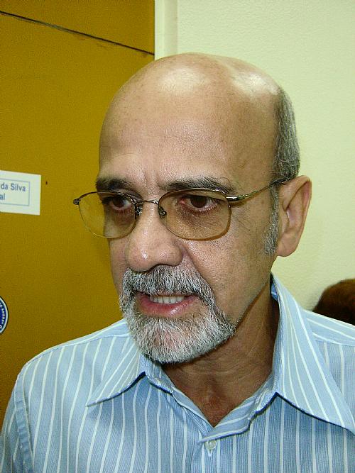 Secretário municipal de Saúde, João Macário