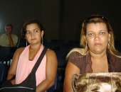 Marliude Maria dos Santos, irmã de Renildo ( à esquerda) e a prima Marilúcia de Souza acompanham o julgamento.