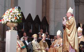 D. Cláudio Hummes, que assumirá cargo no Vaticano, se despede do Brasil com missa na Catedral da Sé