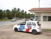 Policiais acompanham o retorno do maceioense para casa após o Carnaval