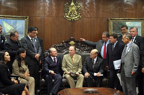 Presidente da CNM, Paulo Zilkoski, durante encontro com prefeitos de todo o país