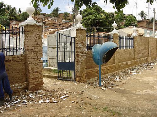 Cemitério público de Bebedouro está passando por reforma