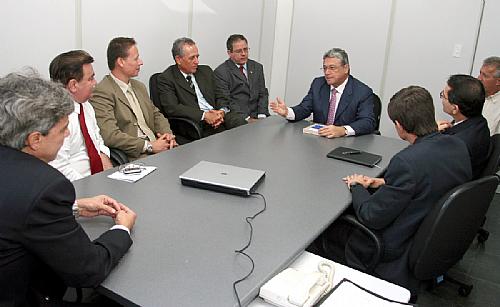Teotonio se reuniu com empresários dispostos a investir em Alagoas