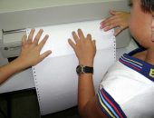 Crianças viram impressora que produz livros em braille