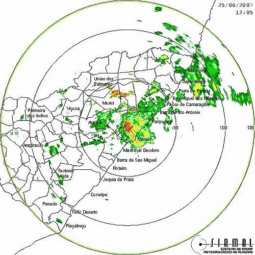Radar prevê pancadas de chuva no litoral alagoano