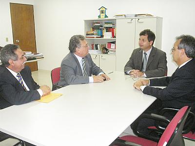 Presidente do TC, Isnaldo Bulhões se reuniu com procurador-geral de Justiça
