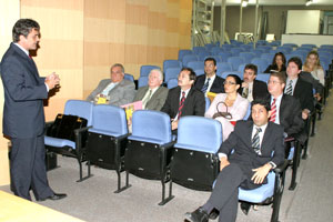 Desembargadores, magistrados e diretores assistem à palestra do Banco do Brasil