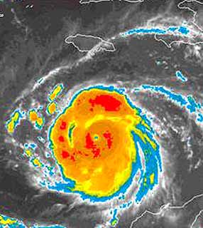 Imagem de satélite da NOAA mostra movimentação do furacão Felix na região caribenha