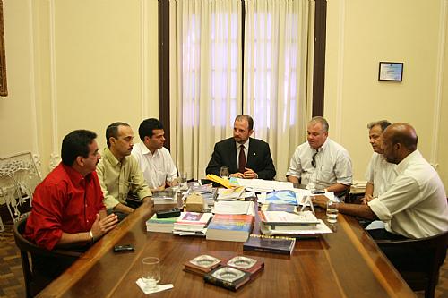 Presidente da ALE, deputado Antonio Albuquerque se reúne com deputados para discutir Operação Taturana