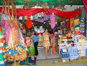 A loja Costa Rica está em clima de carnaval desde o mês de dezembro