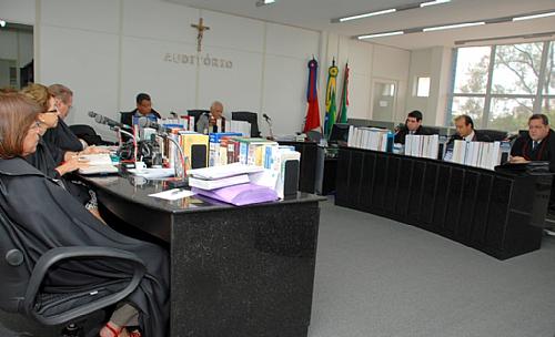 Corte eleitoral decide pela cassação por unanimidade do deputado Antônio Holanda Júnior