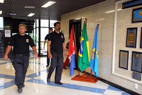 Agentes da PF cumprem mandados no interior de Alagoas