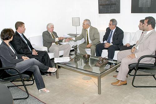 Presidente do TJ , José Fernandes recebeu minuta do PCS do Judiciário alagoano