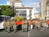 Policiais militares participam de Procissão de São Jorge, padroeiro da corporação