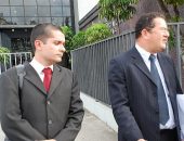 Paulão chega à sede da PF acompanhado dos advogados Fernando Falcão e Mirabel Alves