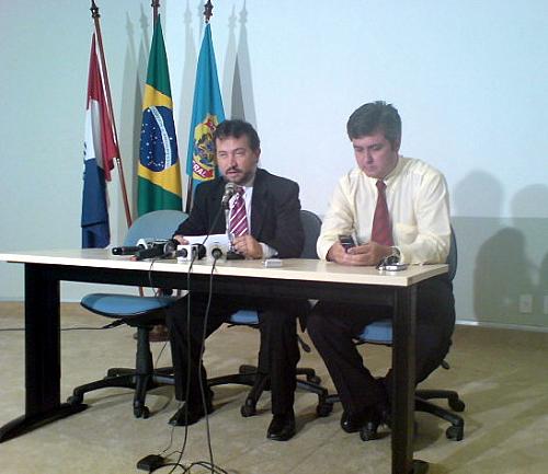 Superintendente da PF em Alagoas, José Pinto de Luna, e delegado-adjunto de Polícia Civil, José Edson