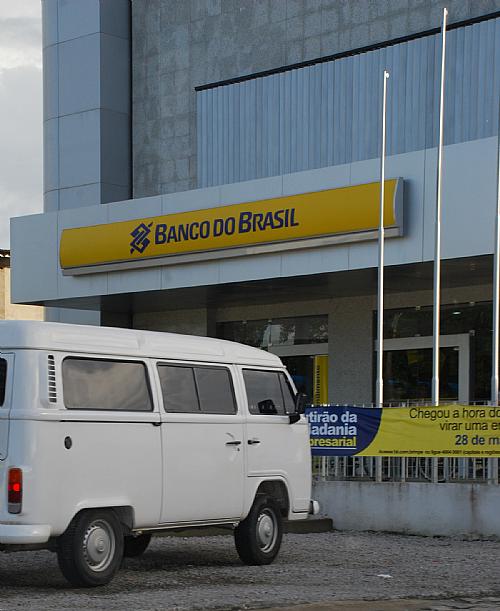 Assaltantes tentaram assaltar um cliente do Banco do Brasil