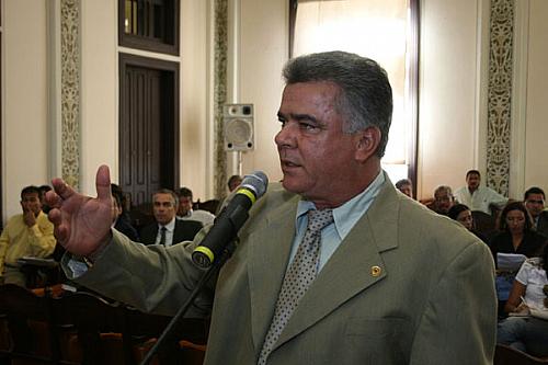 João Beltrão elogia iniciativa do governo em doar terreno