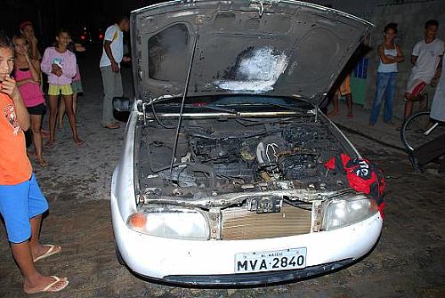 O motor do carro foi queimado