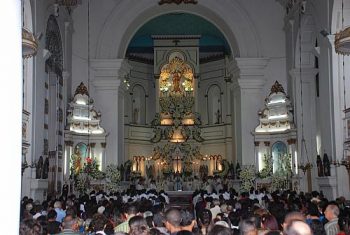 Fiéis lotam Catedral de Maceió para celebrar Dia de Nossa Senhora dos Prazeres