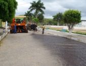 Trabalho de asfalto beneficia novas ruas em Murici