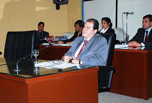 Cícero Amélio participa de sua primeira sessão como conselheiro do TC