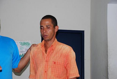 José Macário das Neves, 30. foi preso com uma arma