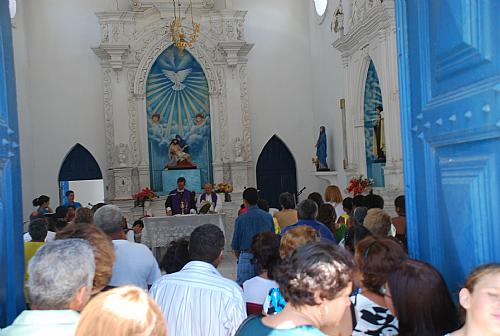 Missas foram celebradas nas capelas de cemitérios