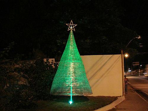 IMA monta árvore de Natal ecológica - Alagoas 24 Horas: Líder em Notícias  On-line de Alagoas