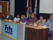 Vereadora Rosinha da Adefal propôs a sessão pública