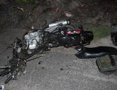 A moto ficou destruída