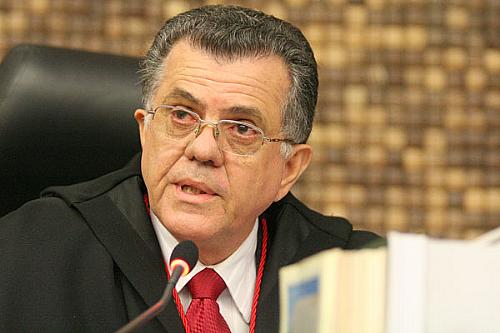 Desembargador Sebastião Costa Filho, relator do processo