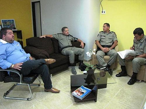Feijó se reúnem com integrantes do Comando de Policiamento da Capital para definir esquema de segurança