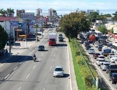 Trânsito intenso no sentido Tabuleiro/Centro na Avenida Fernandes Lima