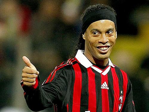 Ronaldinho era preterido pelo Chelsea, mas acabou se transferindo para o Milan