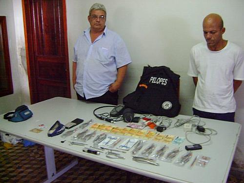 Os acusados foram detidos e levados à Delegacia de Delmiro Gouveia