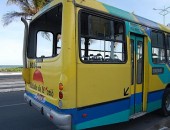 O ônibus da empresa Cidade de Maceió teve janelas quebradas